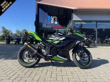 Kawasaki Ninja 300 (2017) — foto 1