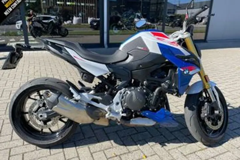 BMW F 900 R (2024)