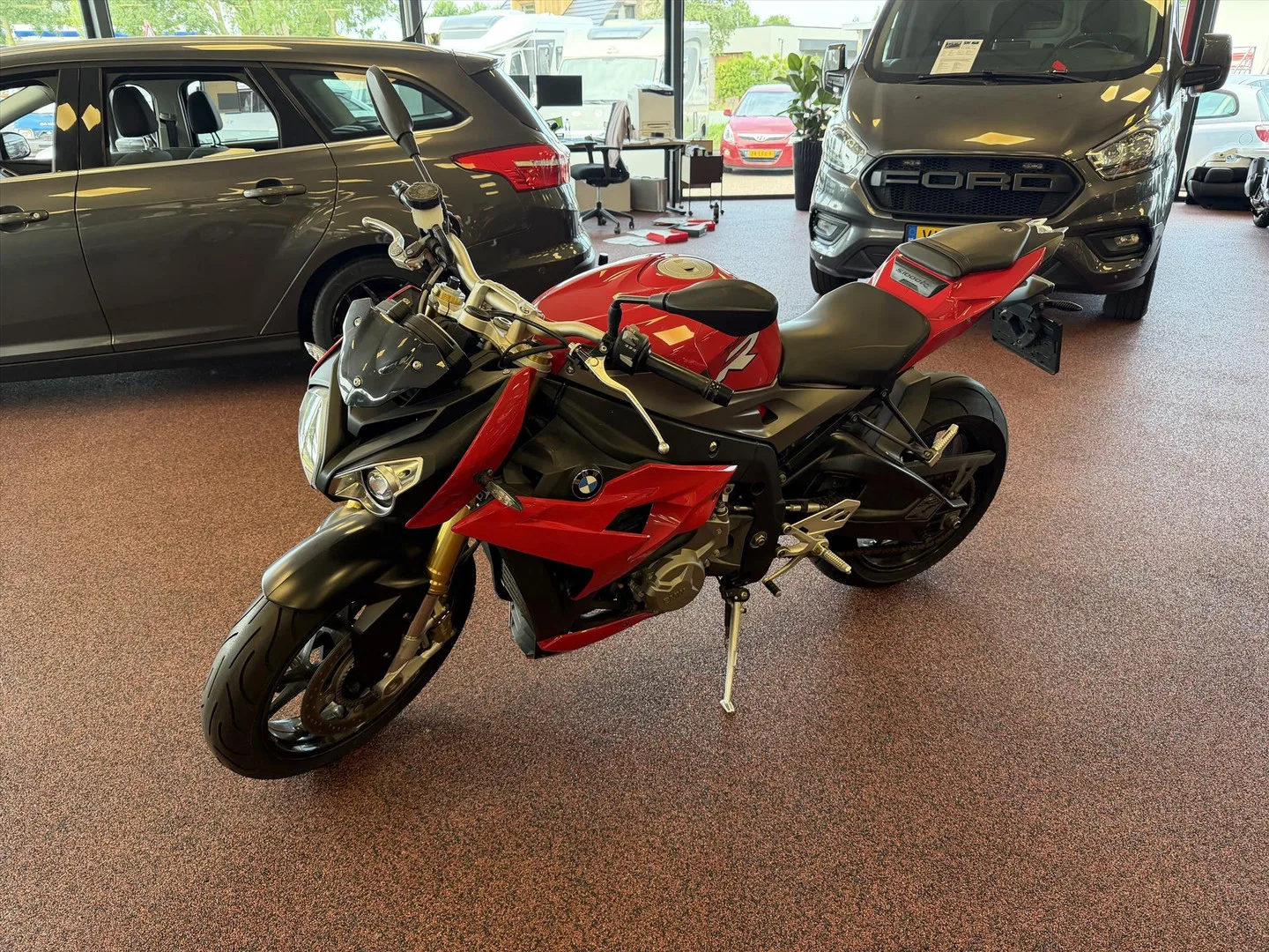 BMW S 1000 R (2014) — foto 1