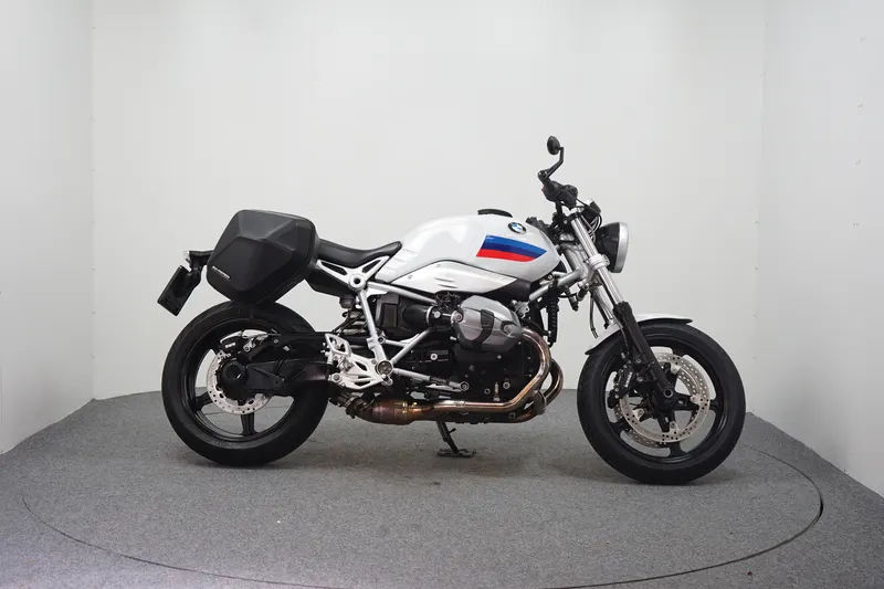BMW NINE T RACER (2017)
