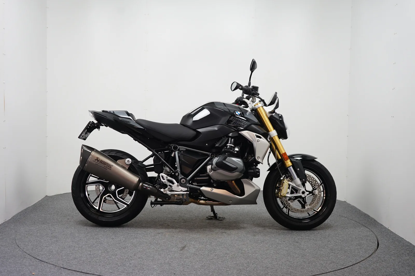 BMW R 1250 R (2023) — foto 1