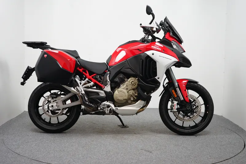 Ducati Multistrada V4S (2024)