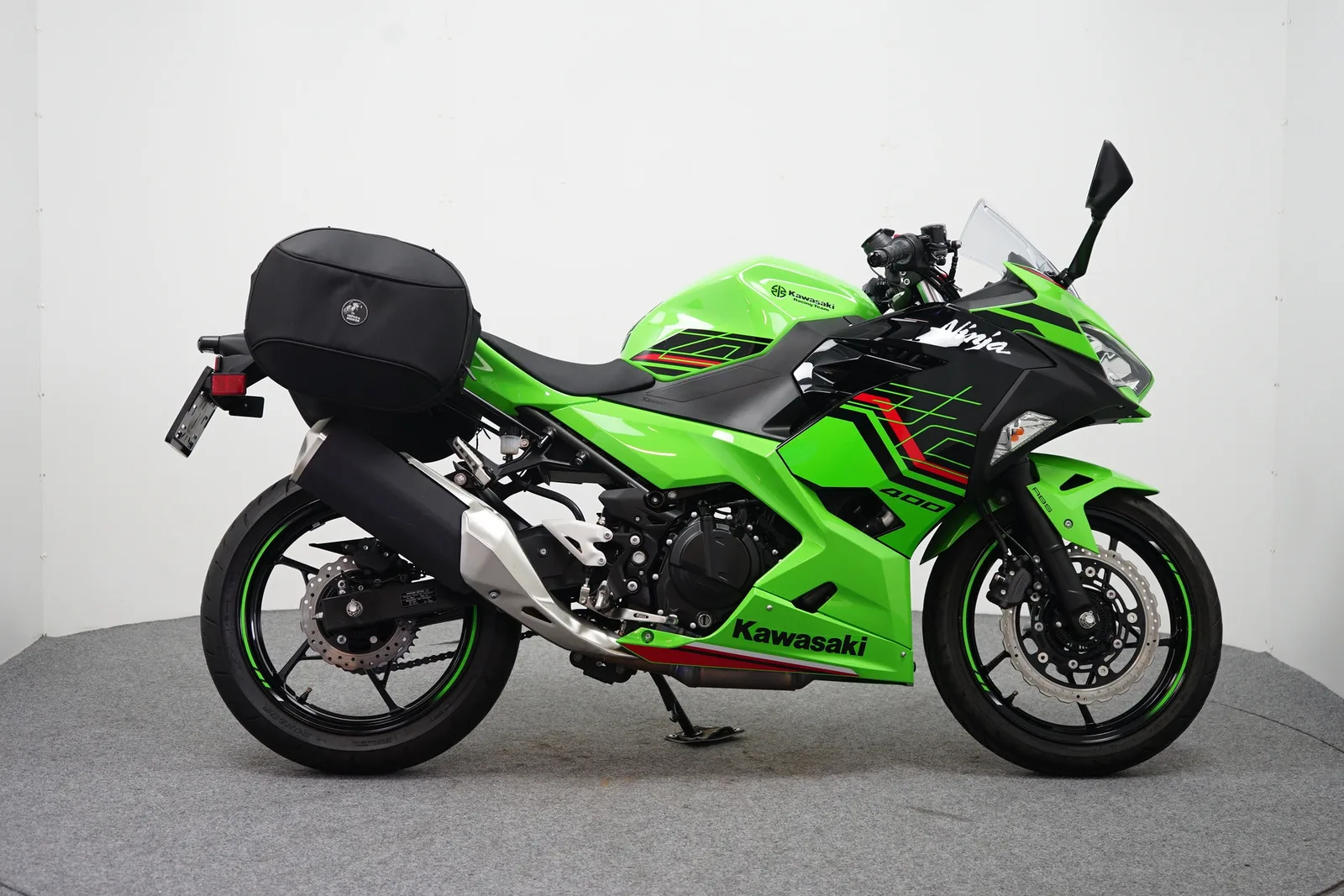 Kawasaki Ninja 400 (2023) — foto 1