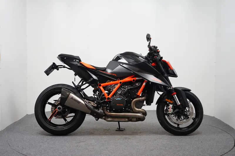 KTM 1290 Super Duke (2021)