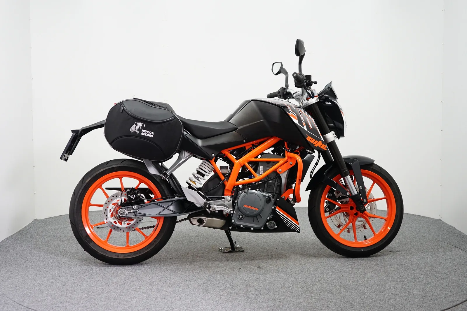 KTM 390 Duke (2016) — foto 1