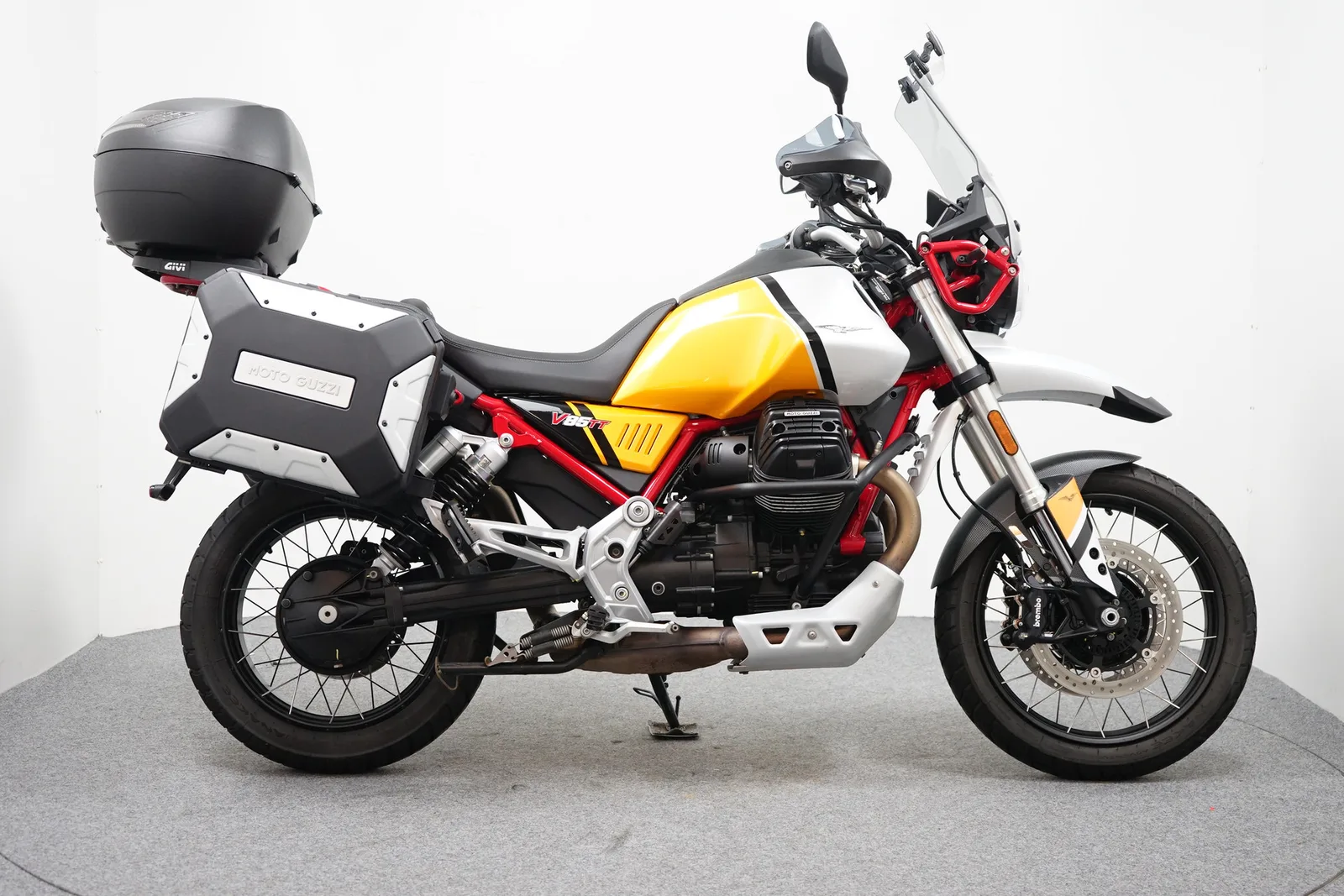 Moto Guzzi V85 TT (2022) — foto 1