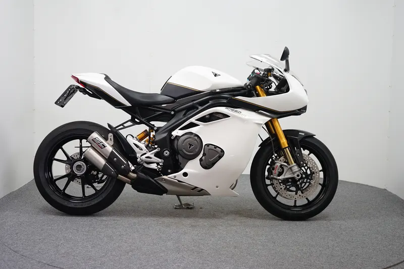 Triumph Speed Triple (2023)