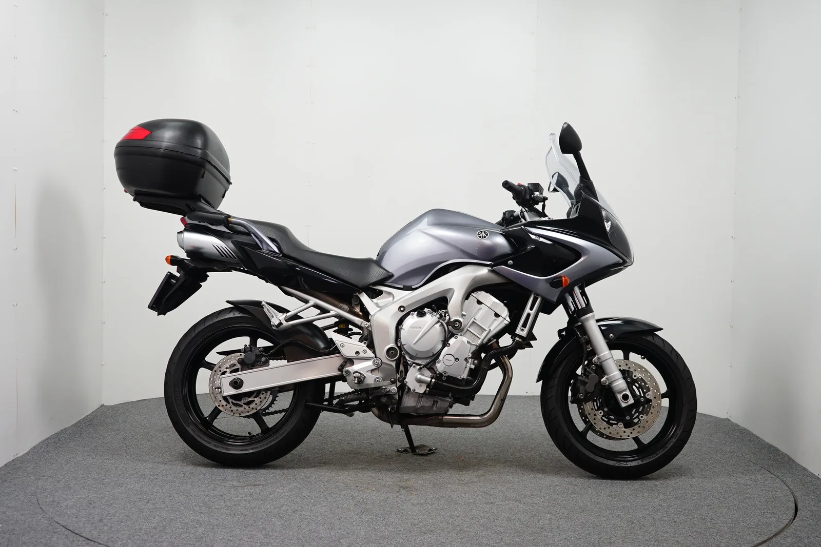 Yamaha FZ6 (2006) — foto 1