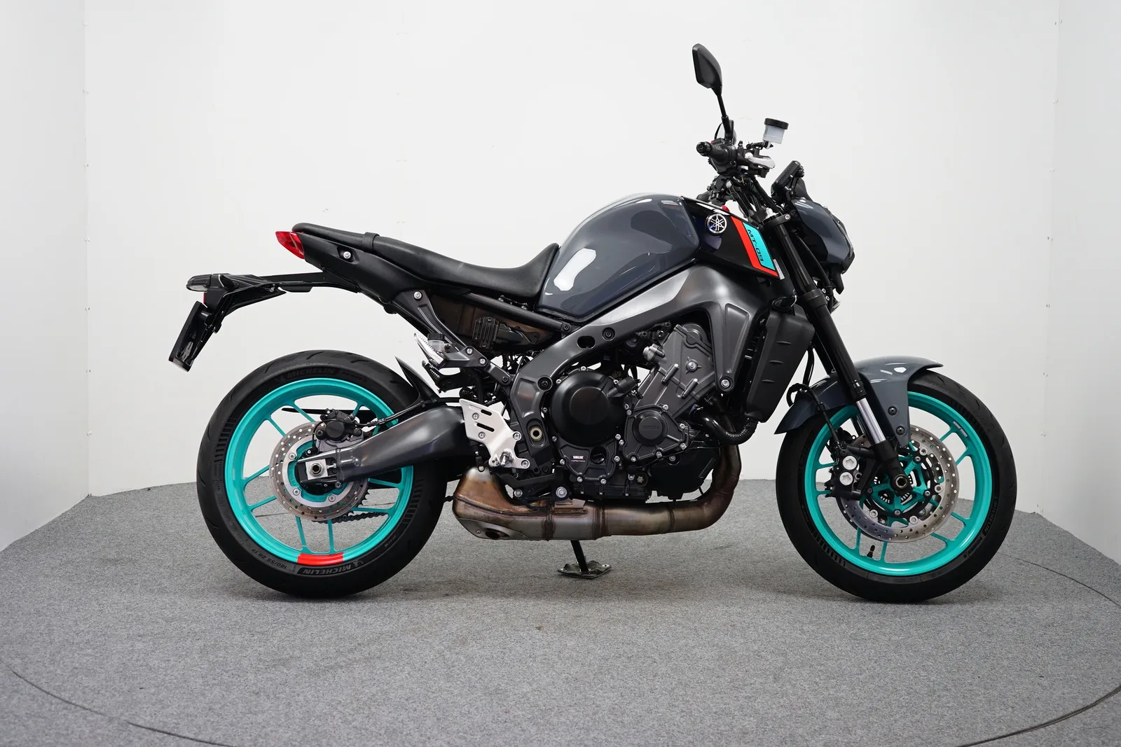 Yamaha MT-09 (2024) — foto 1