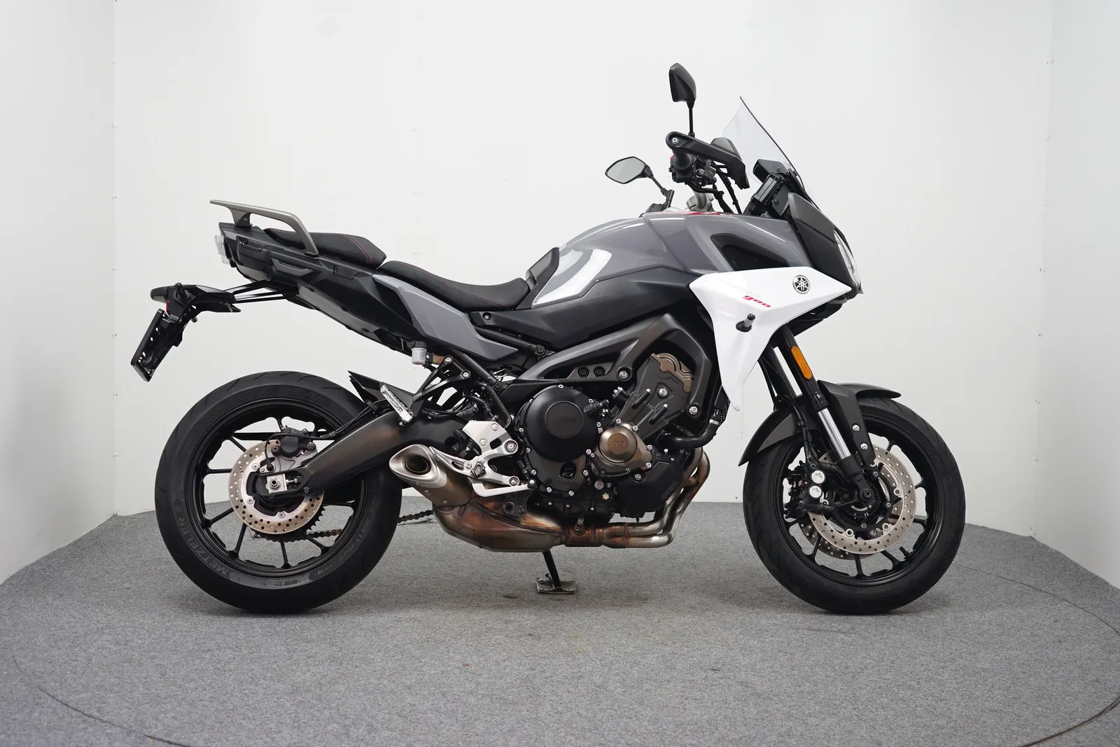 Yamaha XJ6 Diversion (2013) — foto 1