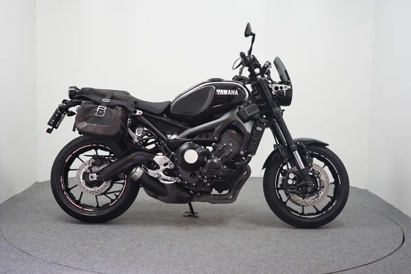 Yamaha XSR900 (2017)