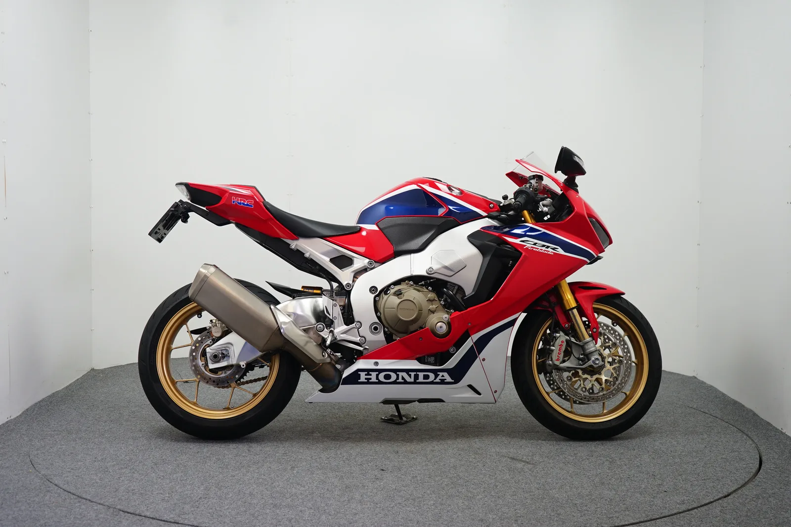 Yamaha Yzf 125 (2023) — foto 1