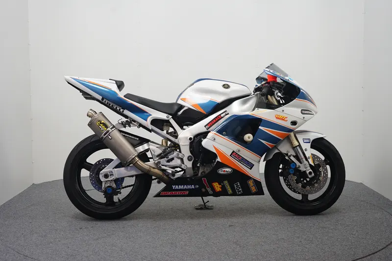 Yamaha YZF-R1 (2001)