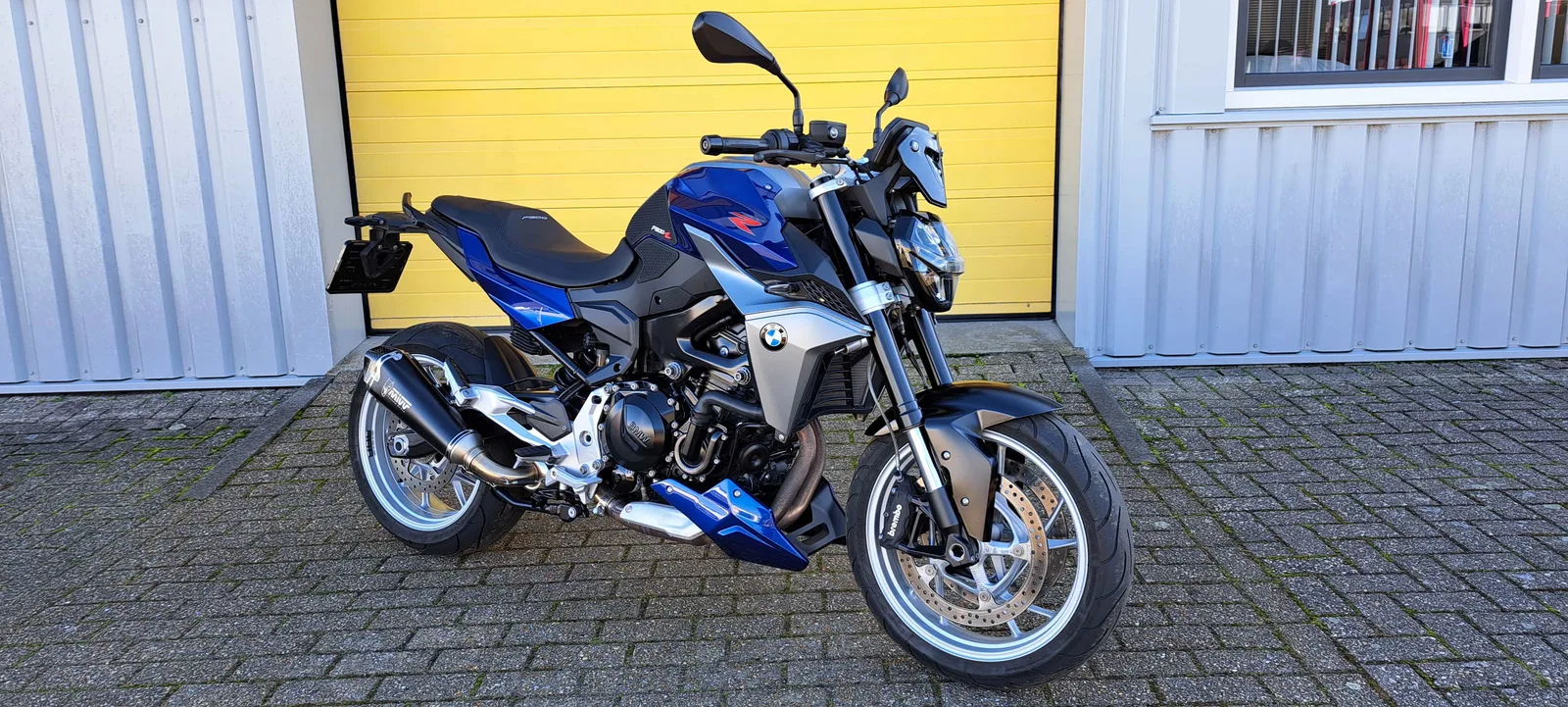 BMW F 900 R (2021) — foto 1