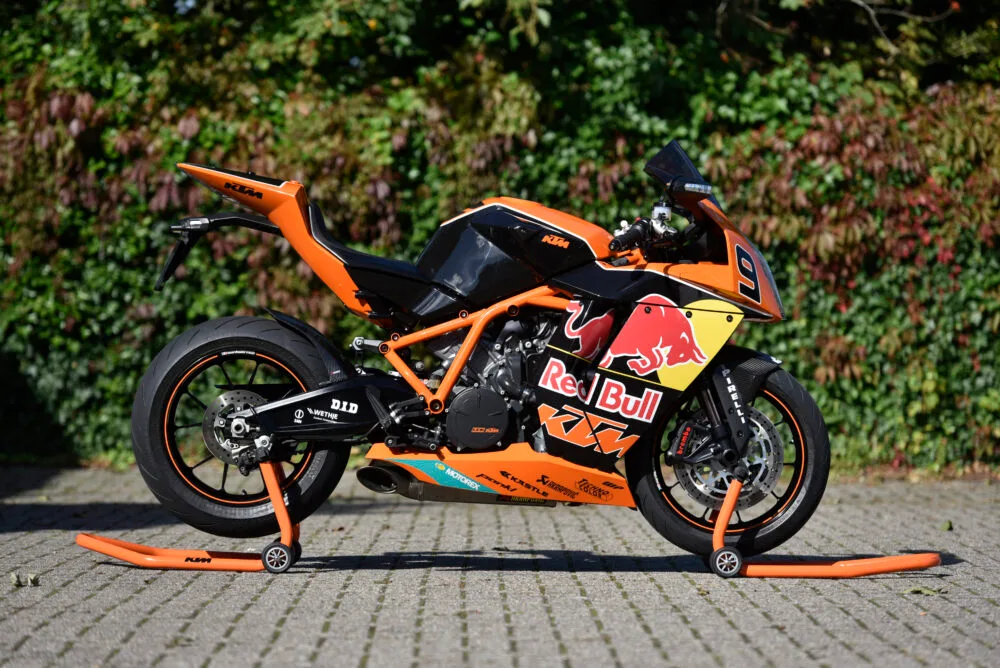 KTM 1190 RC8 R RED Bull (2010) — foto 1