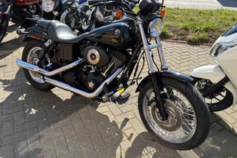 HARLEY-DAVIDSON SUPER GLIDE T-SPORT FXDXT DYNA (2001)