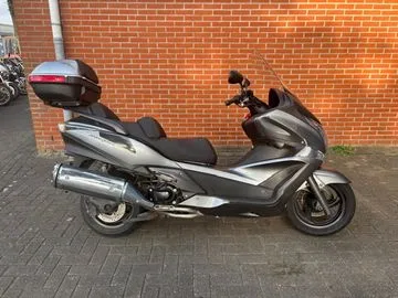 Honda FJS 400 Silverwing (2012) — foto 1