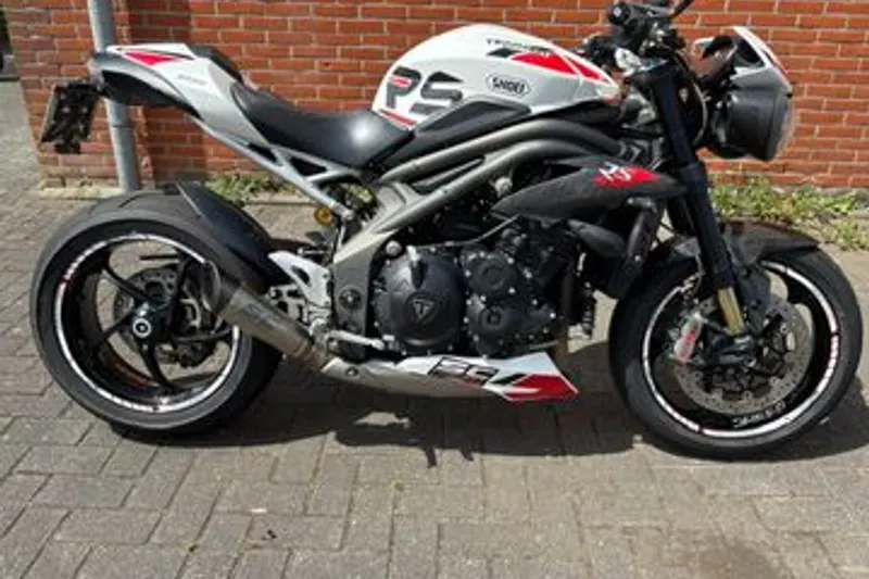 Triumph Speed Triple RS (2020)