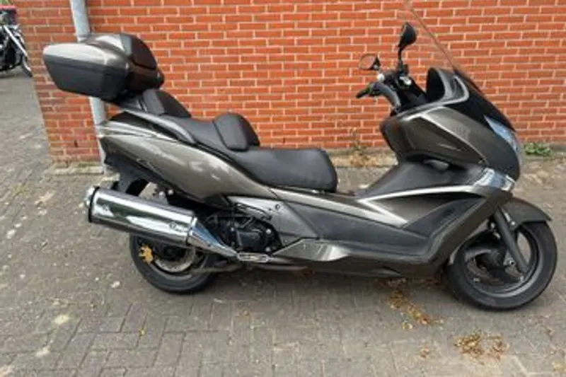 Honda Silver Wing 600 (2011)