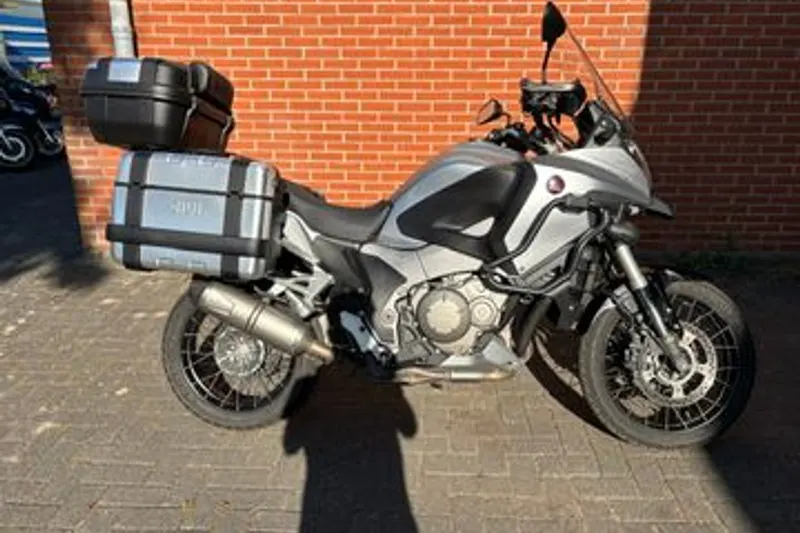 Honda VFR 1200 X Crosstourer (2012)