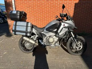 Honda VFR 1200 X Crosstourer (2012) — foto 1