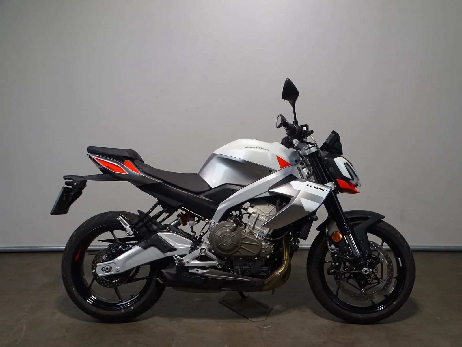 Aprilia Tuono 457 (2025) — foto 1