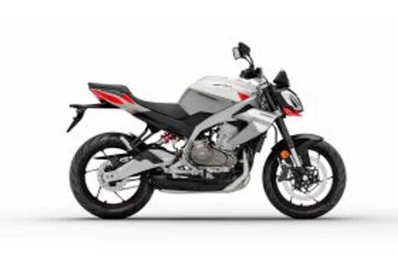 Aprilia Tuono 457 (0)