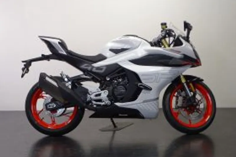 CFMoto 450 SR (2025)