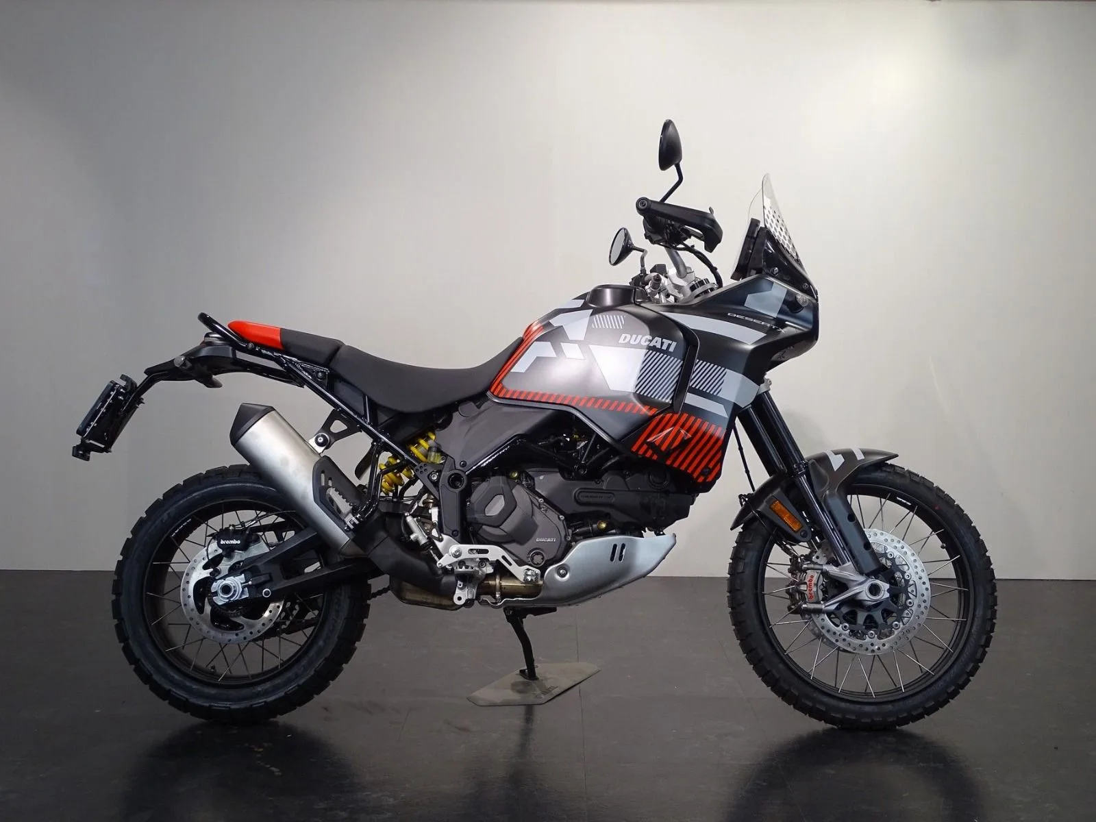 Ducati Desert X (2024) — foto 1