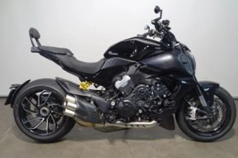 Ducati Diavel V4 (2025)