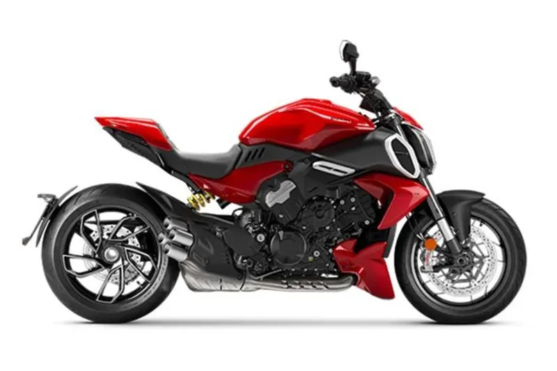 Ducati Diavel V4 (2024)