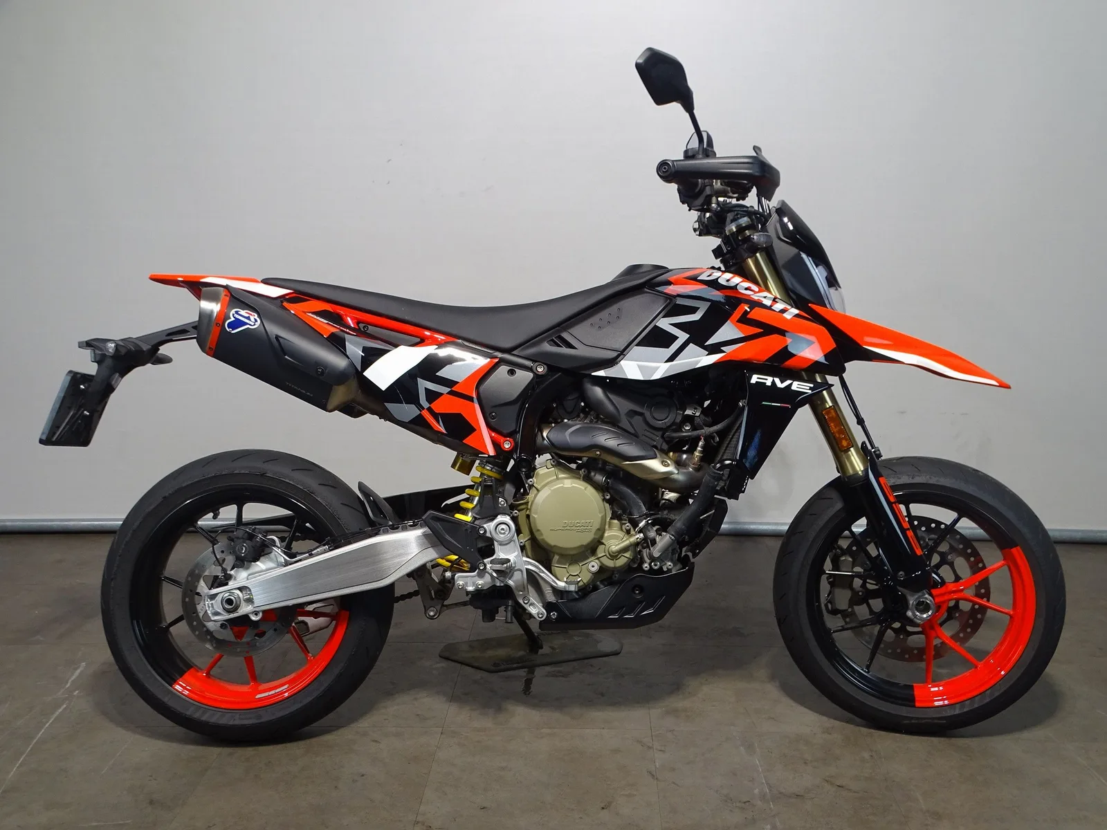 Ducati Hypermotard 698 Mono RVE (2025) — foto 1