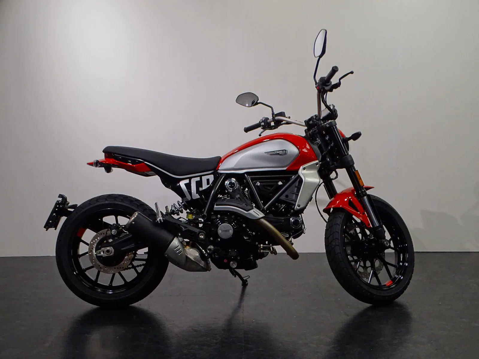 Ducati Scrambler Icon (2026) — foto 1