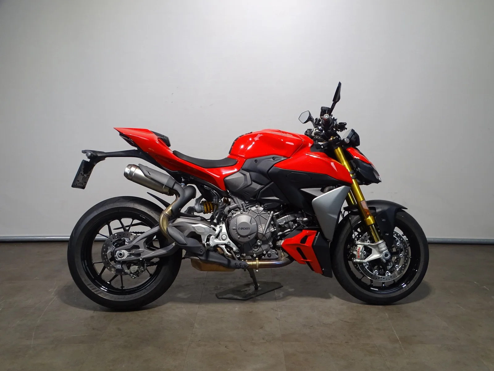 Ducati Streetfighter V2 (2026) — foto 1