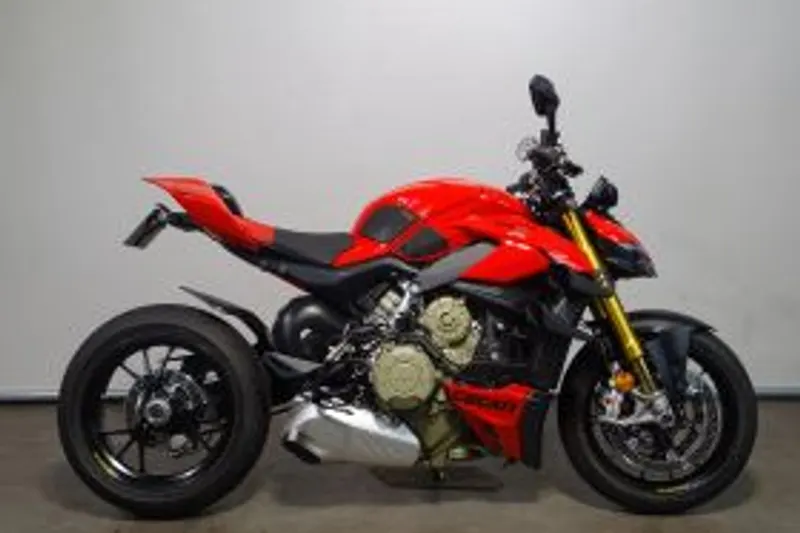 Ducati STREETFIGHTER V4 S (2024)