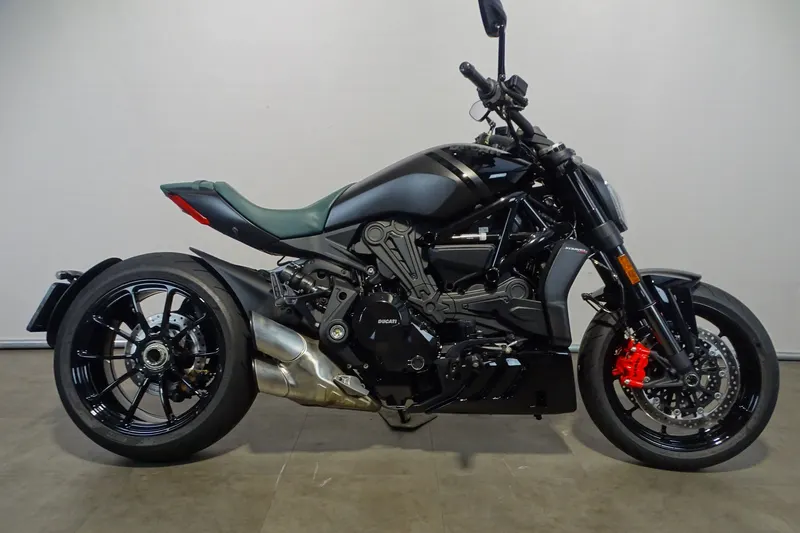 Ducati Xdiavel Nera (2022)