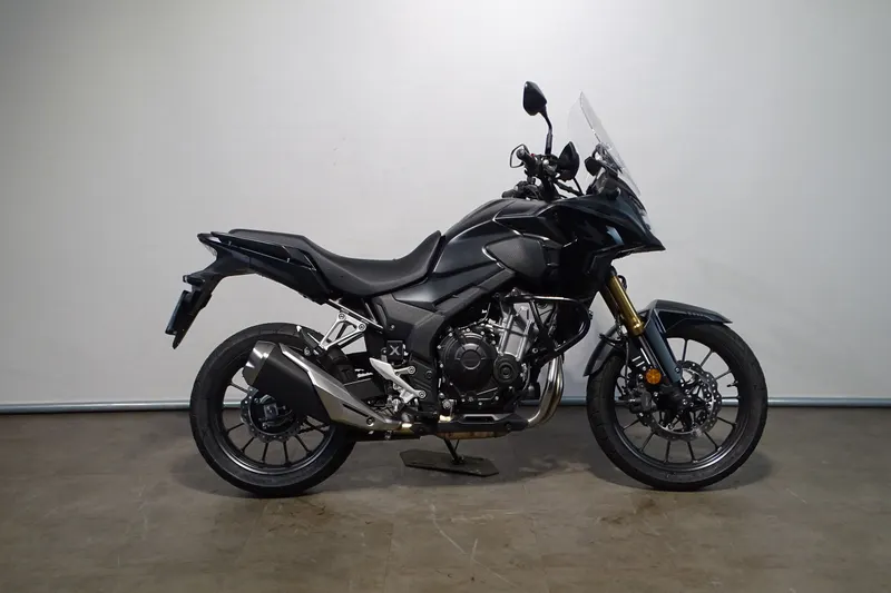 Honda CB500X (2022)