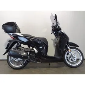 Honda SH 300 I ABS (2017) — foto 1