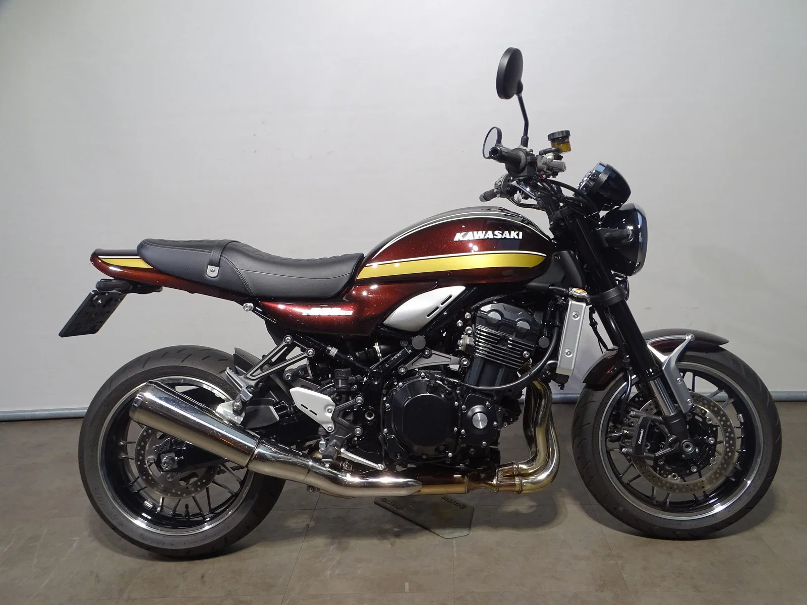 Kawasaki Z900RS (2026) — foto 1