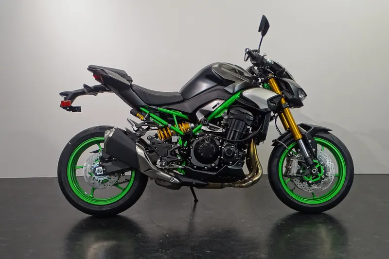 Kawasaki Z 900 se (2026)