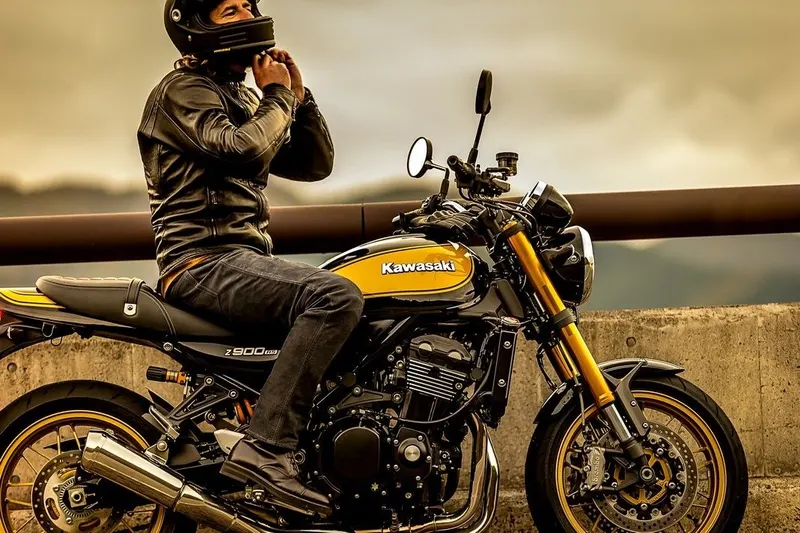 Kawasaki Z 900 RS SE (2024)