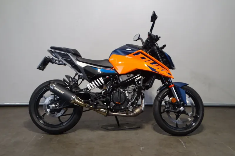 KTM 125 Duke (2024)