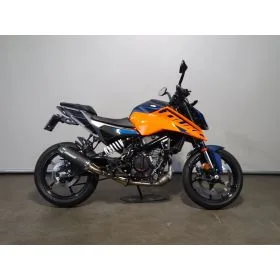KTM Onbekend 125 DUKE (2024) — foto 1