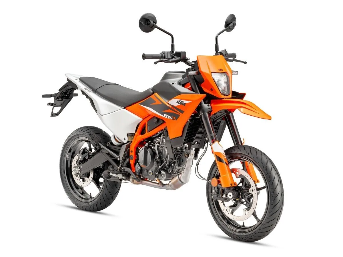 KTM 125 SMC R (2025) — foto 1