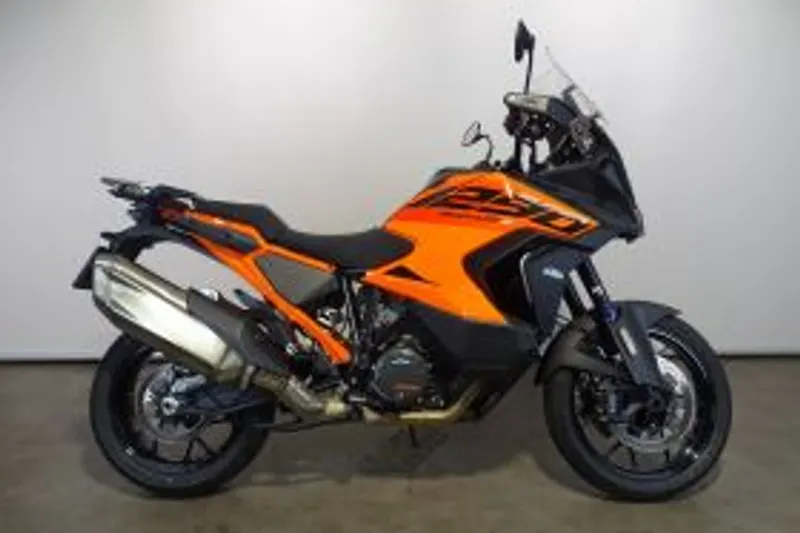 KTM 1290 SUPER ADVENTURE S (2024)