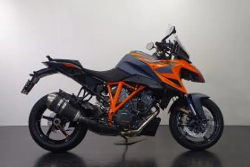 KTM 1290 Super Duke GT (2024)
