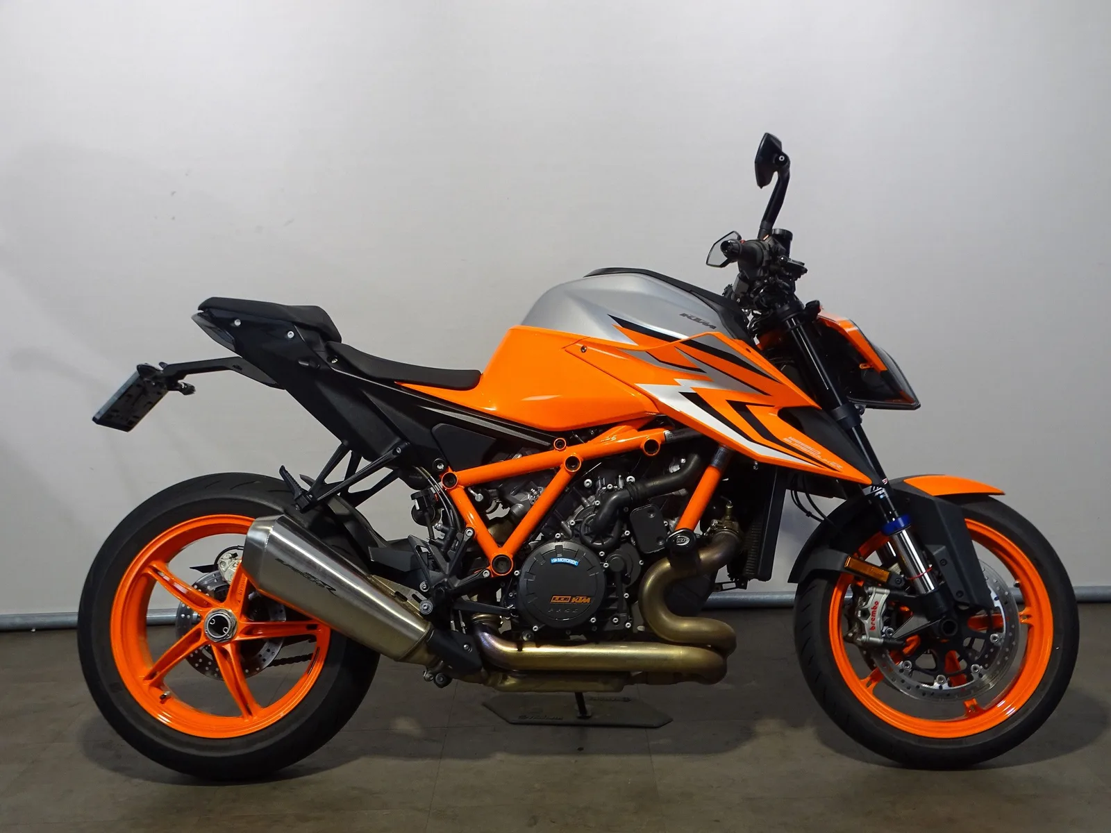 KTM 1290 SUPERDUKE R EVO (2025) — foto 1