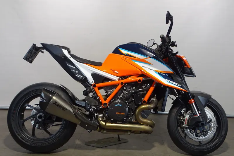 KTM 1290 Super Duke RR (2021)