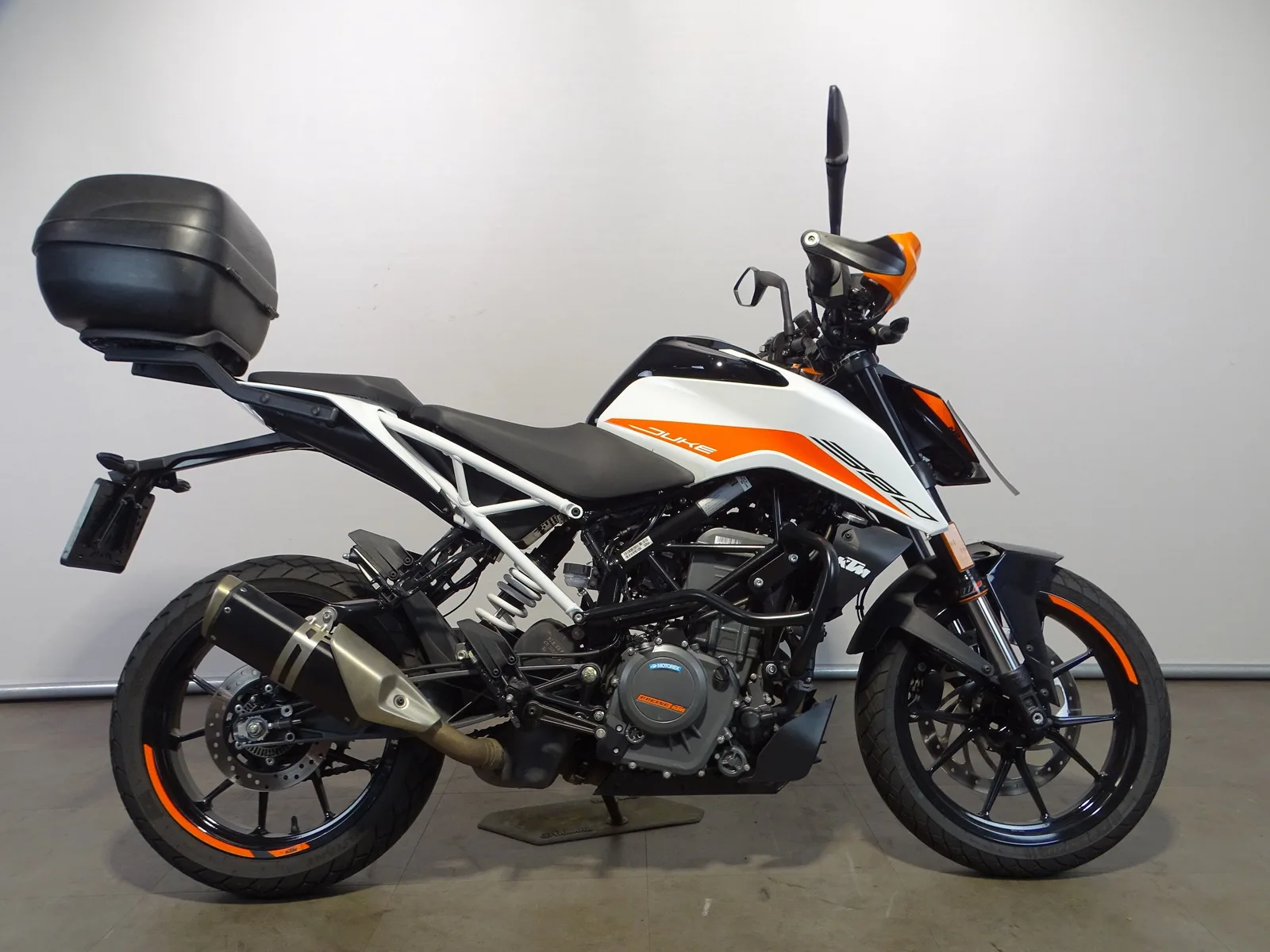 KTM 390 Duke (2023) — foto 1
