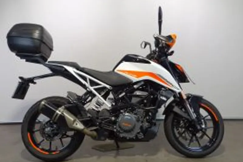 KTM 390 DUKE ABS (2023)